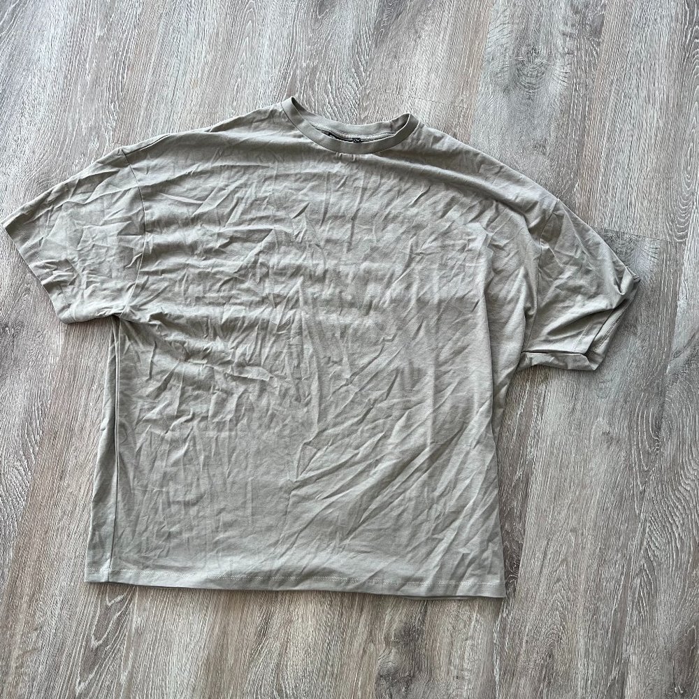 ASOS Oversized T-Shirt (Medium)
